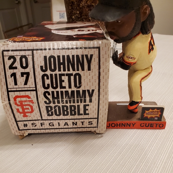 JOHNNY CUETO SHIMMY BOBBLE HEAD 2017 # SF GIANTS - Picture 5 of 13